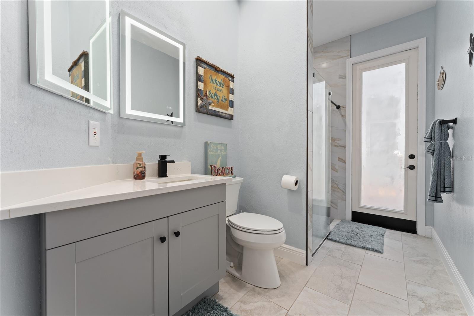 VISTA ROYALE - Residential