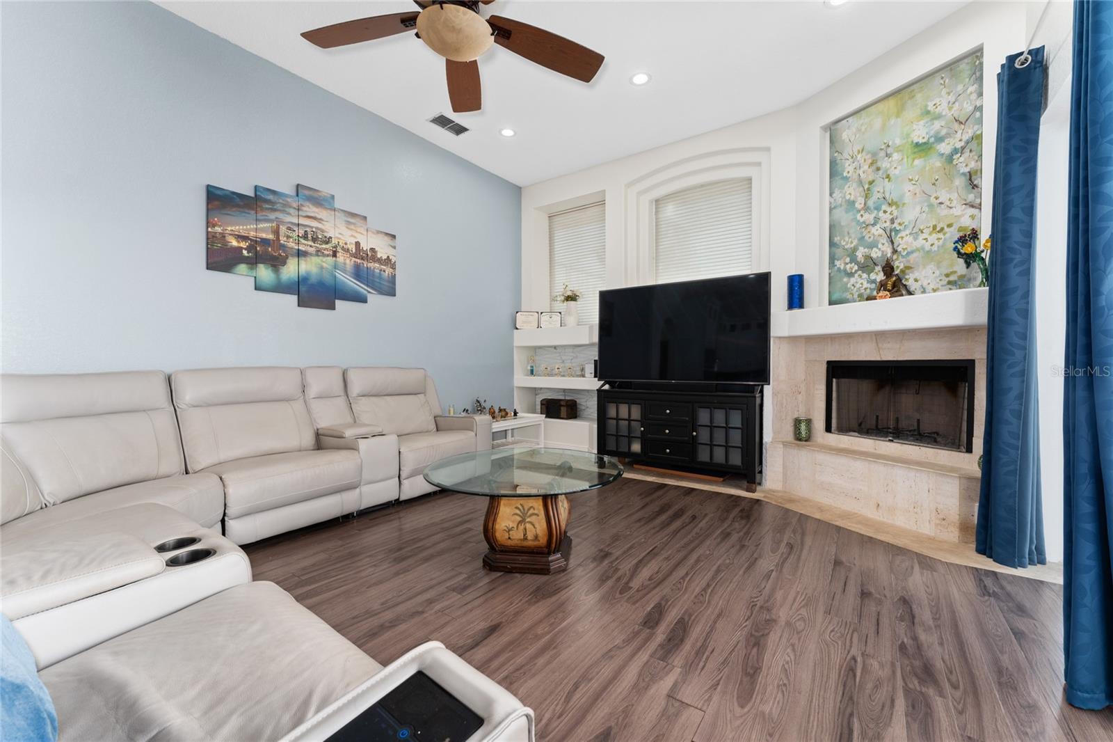 VISTA ROYALE - Residential