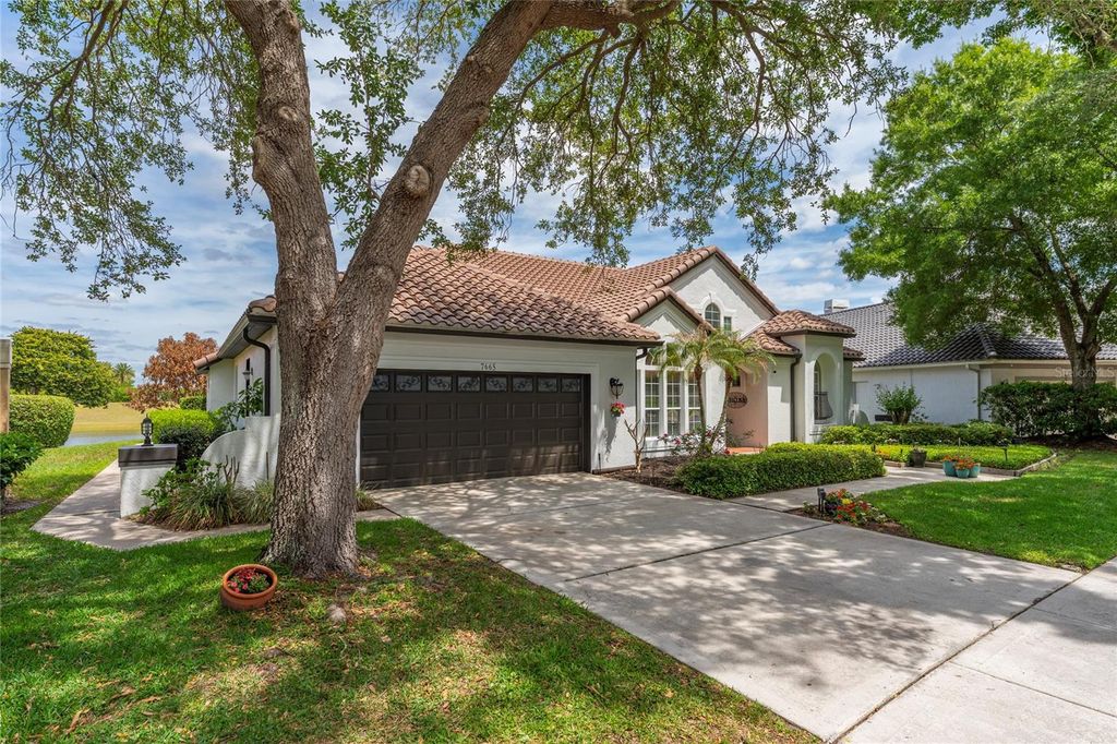 Photo of 7665 Mount Carmel Drive, Orlando, FL 32835 (MLS # O6399223)