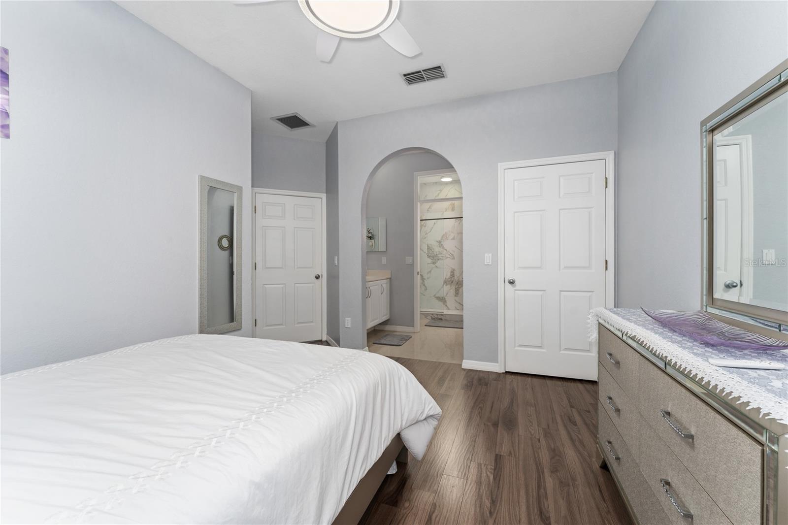 VISTA ROYALE - Residential