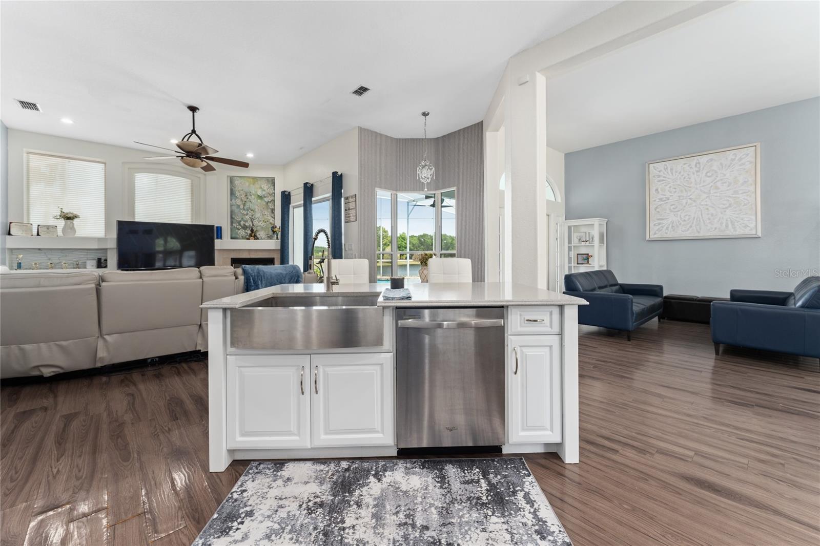 VISTA ROYALE - Residential