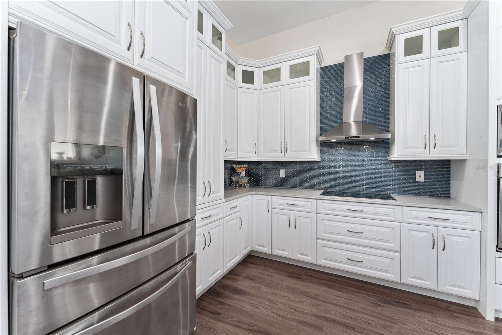 VISTA ROYALE - Residential