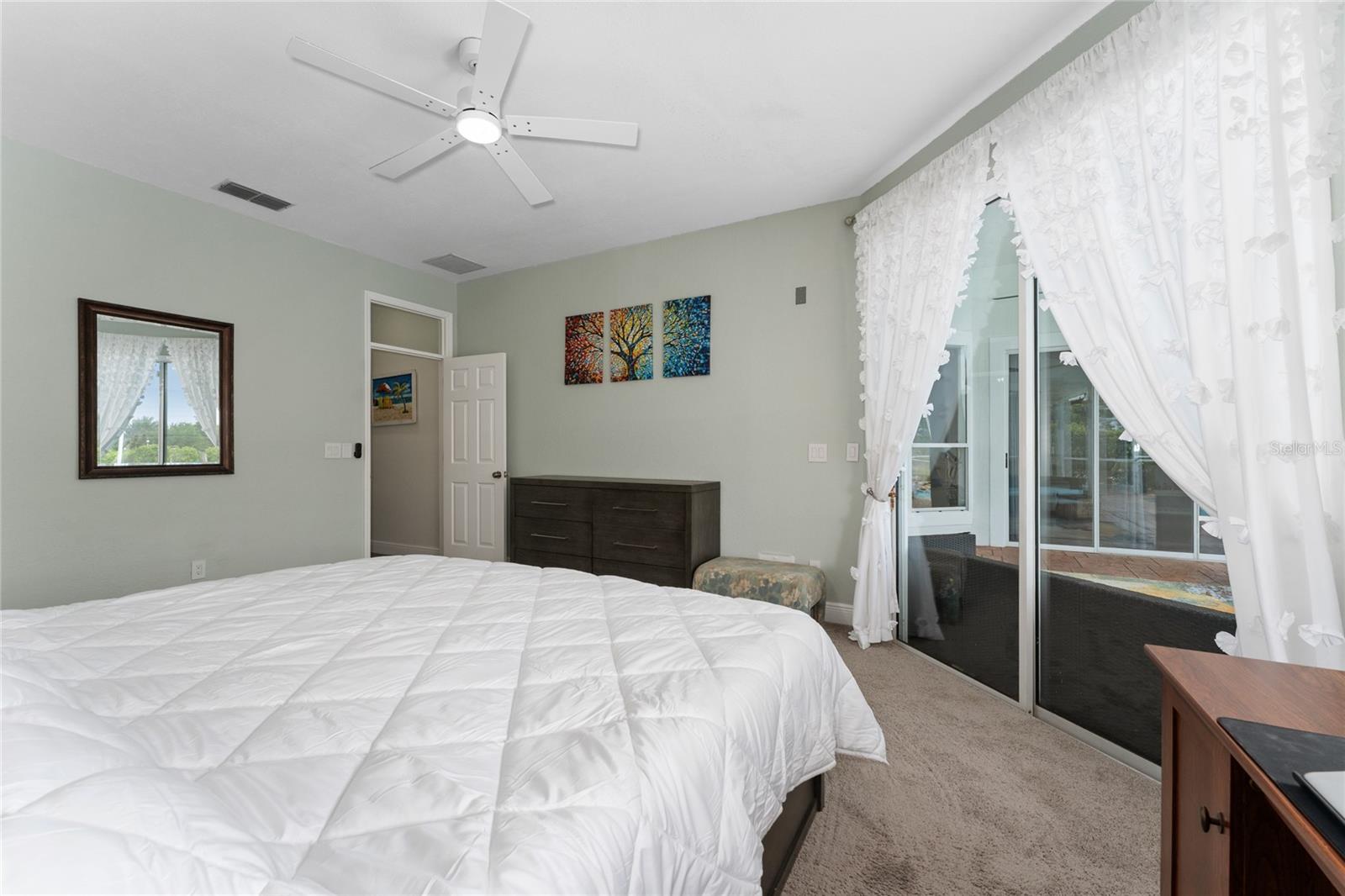 VISTA ROYALE - Residential