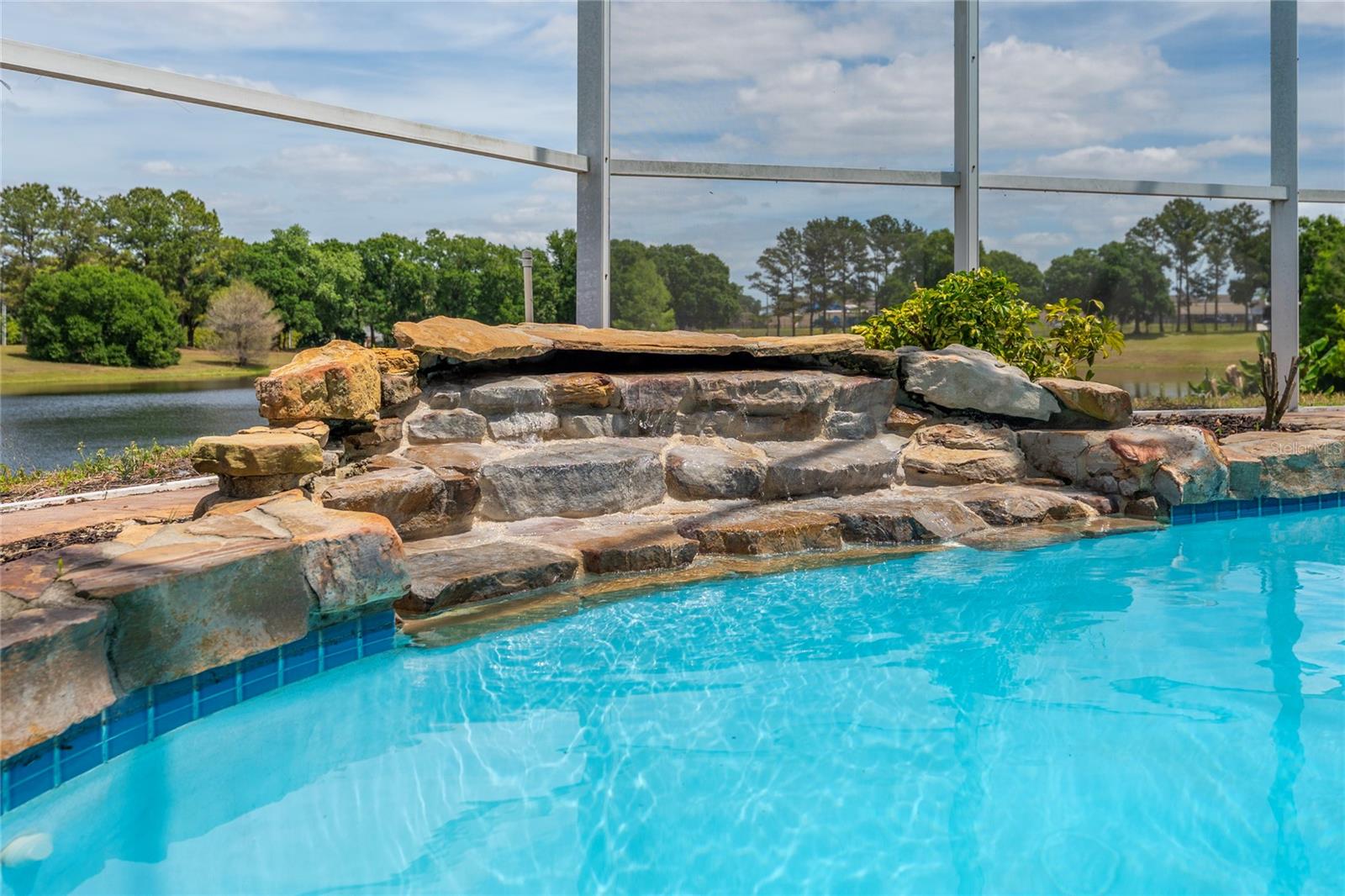 VISTA ROYALE - Residential