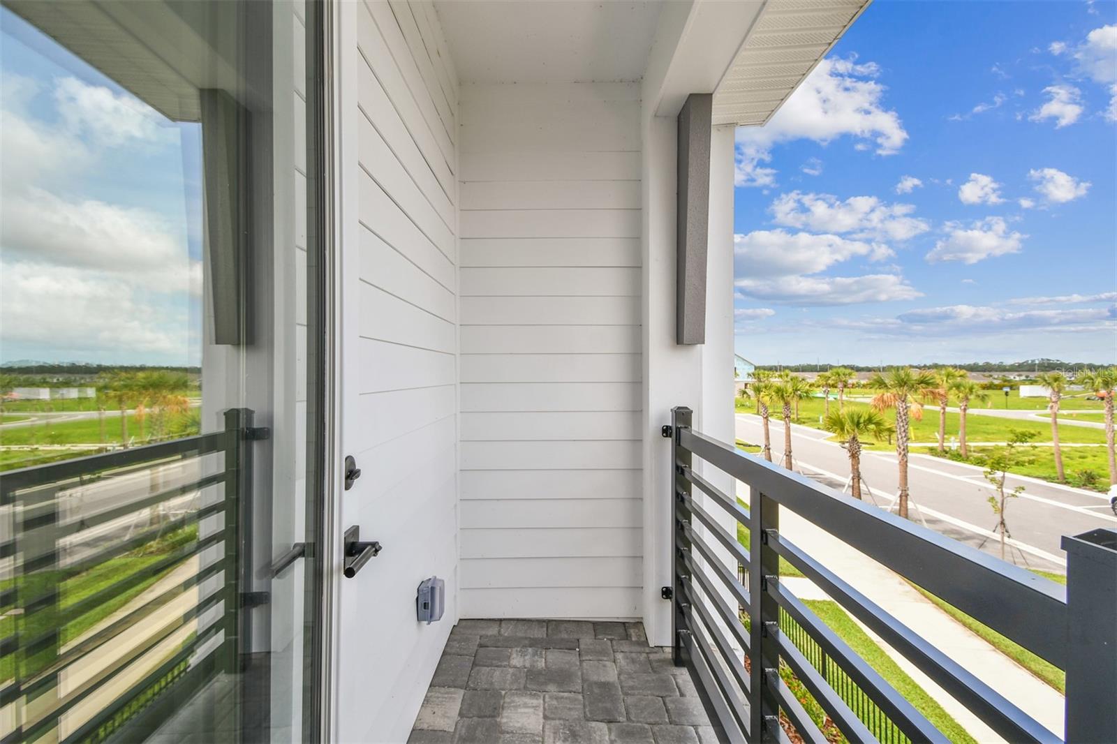 EMERALD LANDING AT WATERSIDE - Residential
