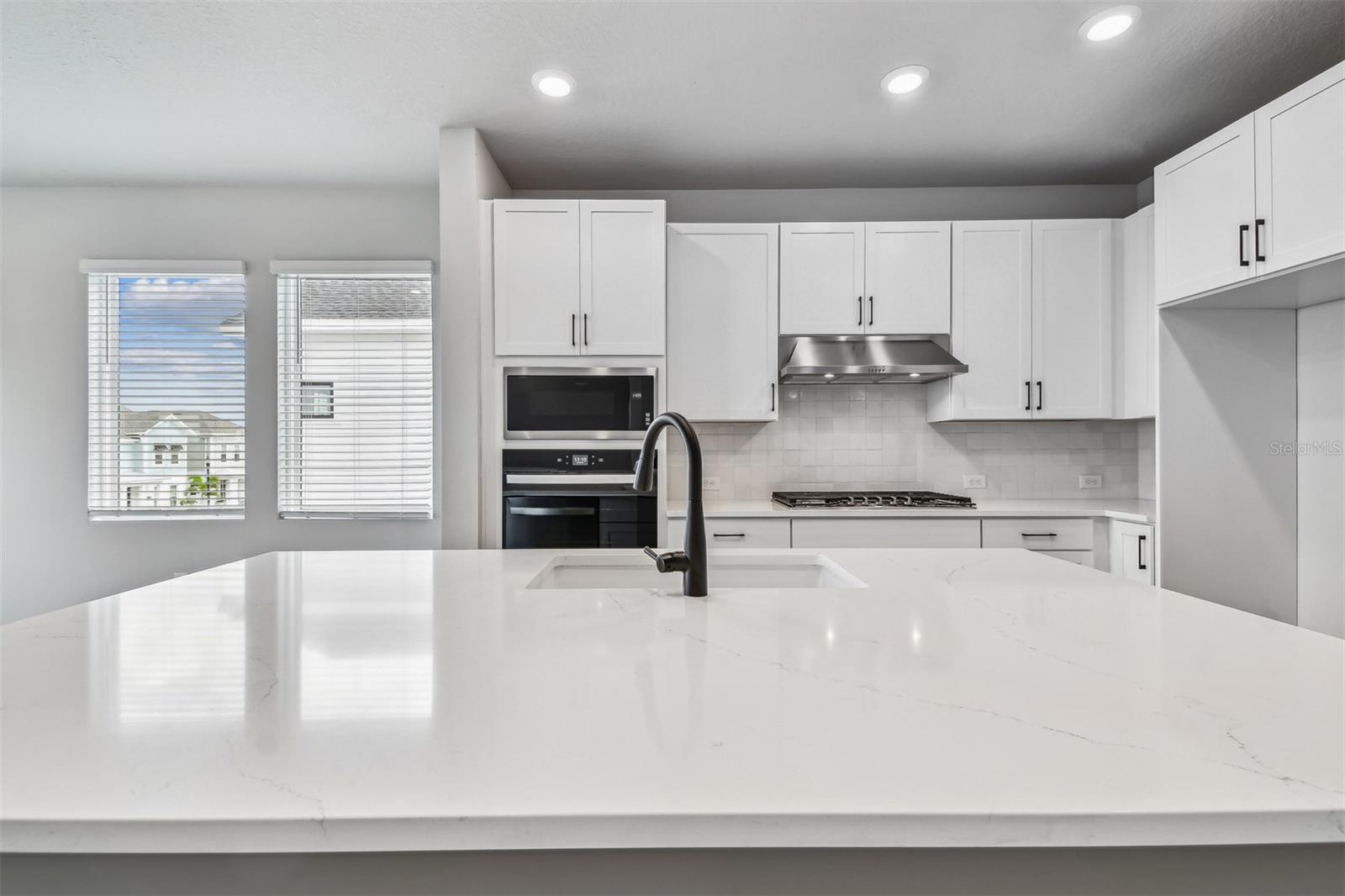 EMERALD LANDING AT WATERSIDE - Residential
