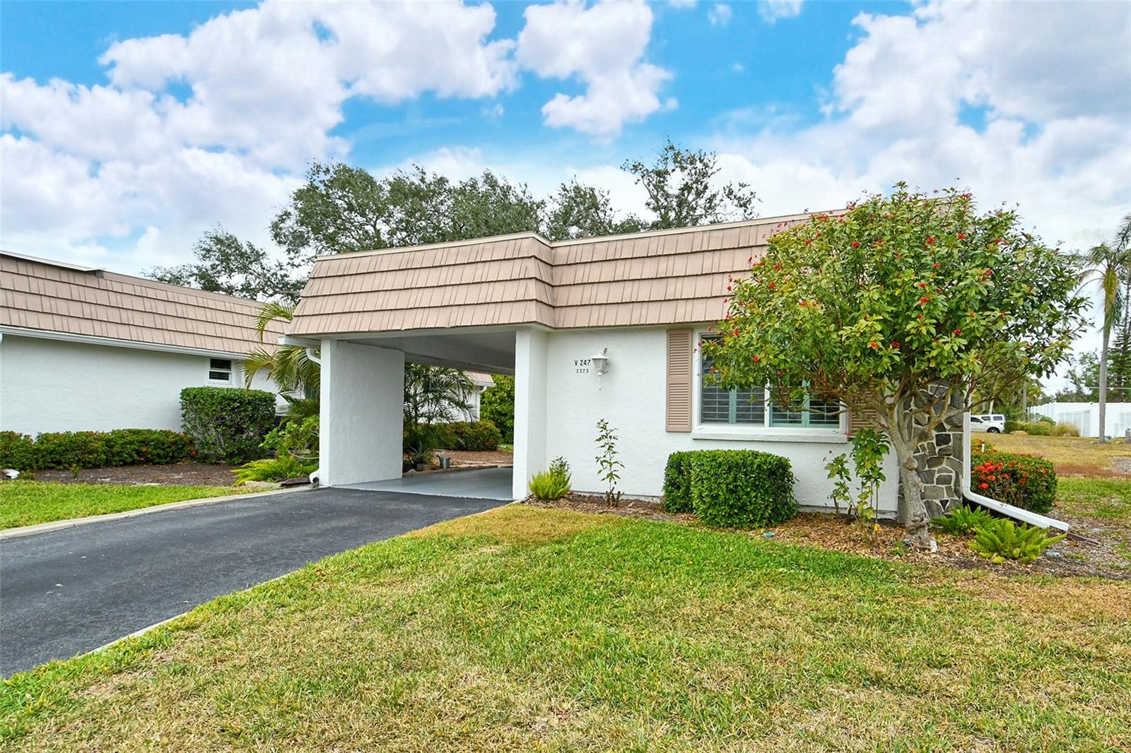 2325 RIVERBLUFF PARKWAY V247