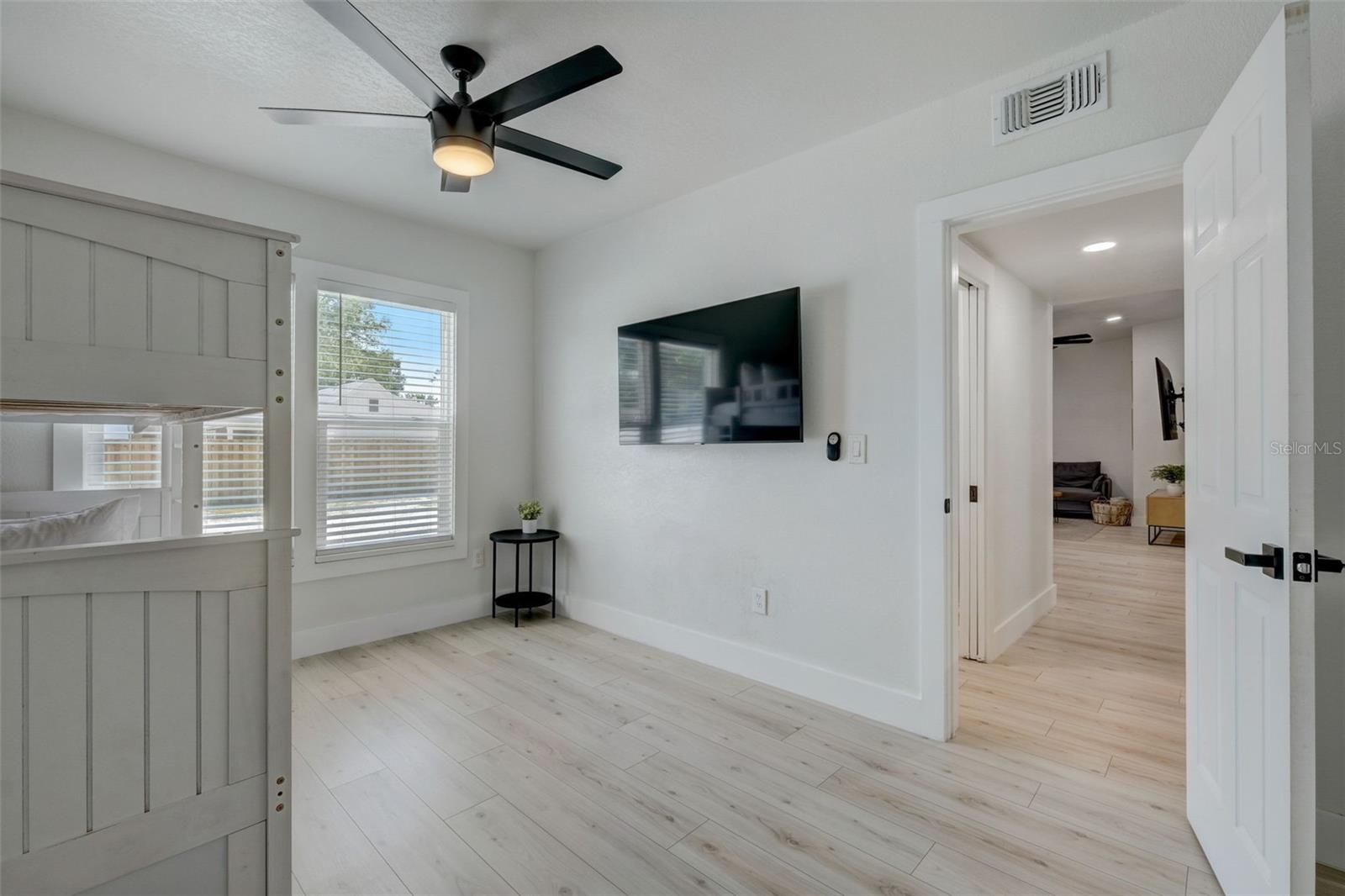 SARASOTA VENICE CO 09 37 18 - Residential