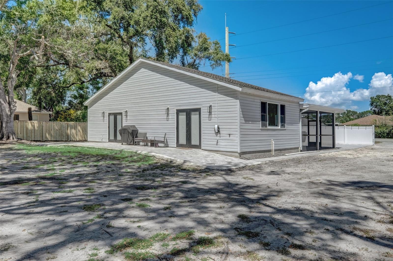 SARASOTA VENICE CO 09 37 18 - Residential