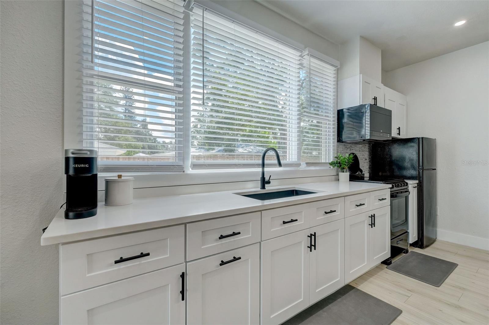 SARASOTA VENICE CO 09 37 18 - Residential