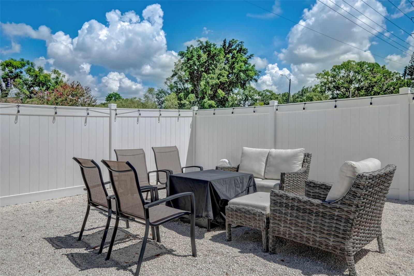 SARASOTA VENICE CO 09 37 18 - Residential