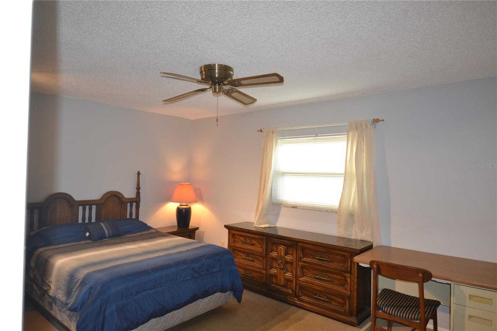 COUNTRYSIDE TR 8 UNIT ONE - Residential Lease