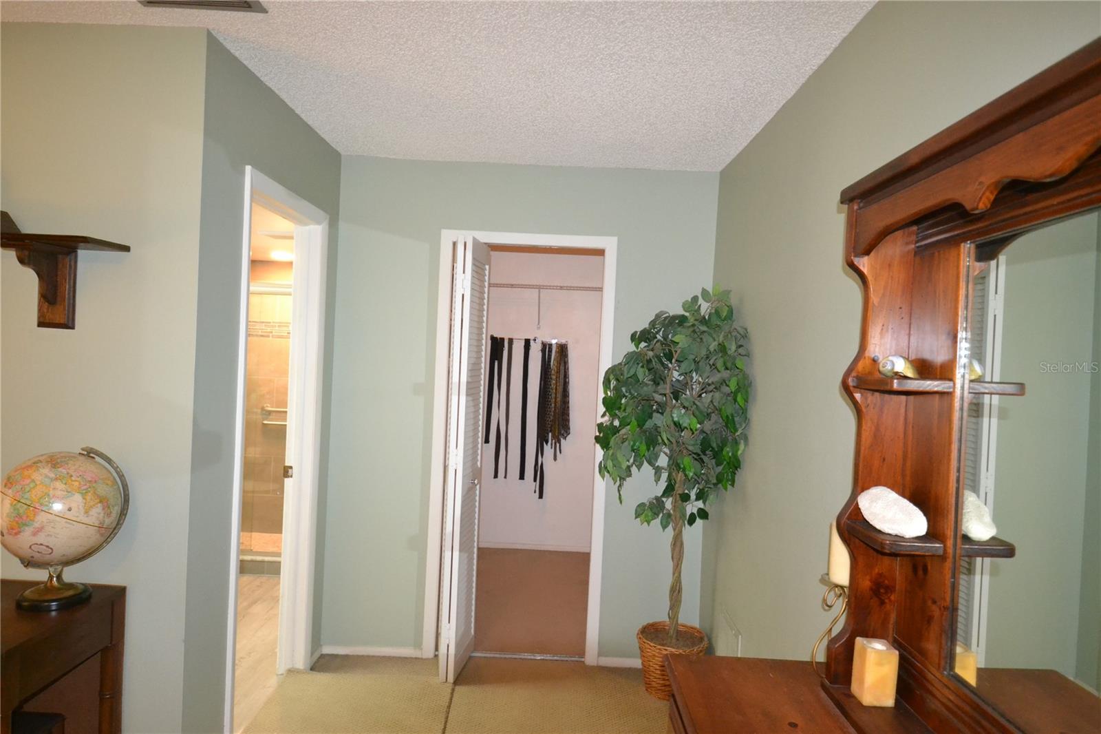 COUNTRYSIDE TR 8 UNIT ONE - Residential Lease