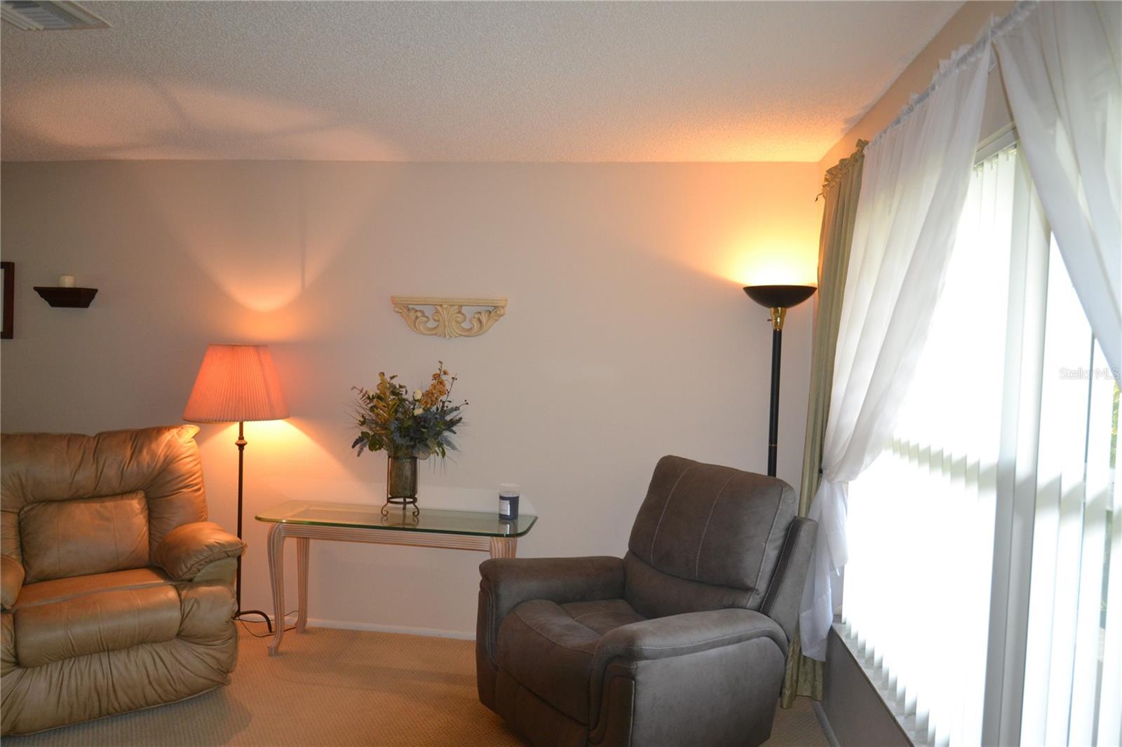 COUNTRYSIDE TR 8 UNIT ONE - Residential Lease