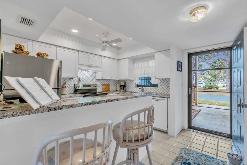 Photo of 927 Capri Isles Boulevard #7, Venice, FL 34292 (MLS # N6143145)