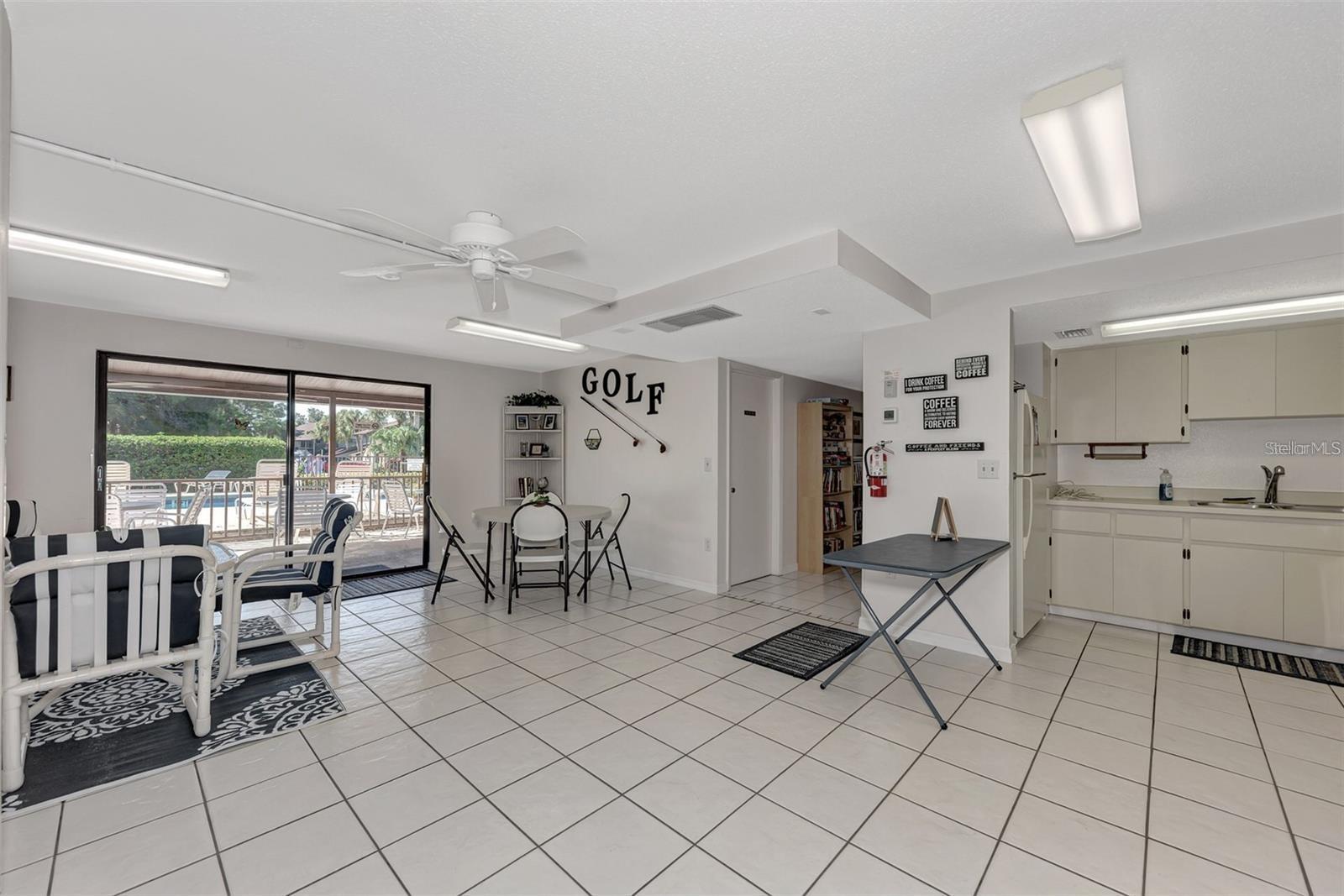 PAR FOUR - Residential