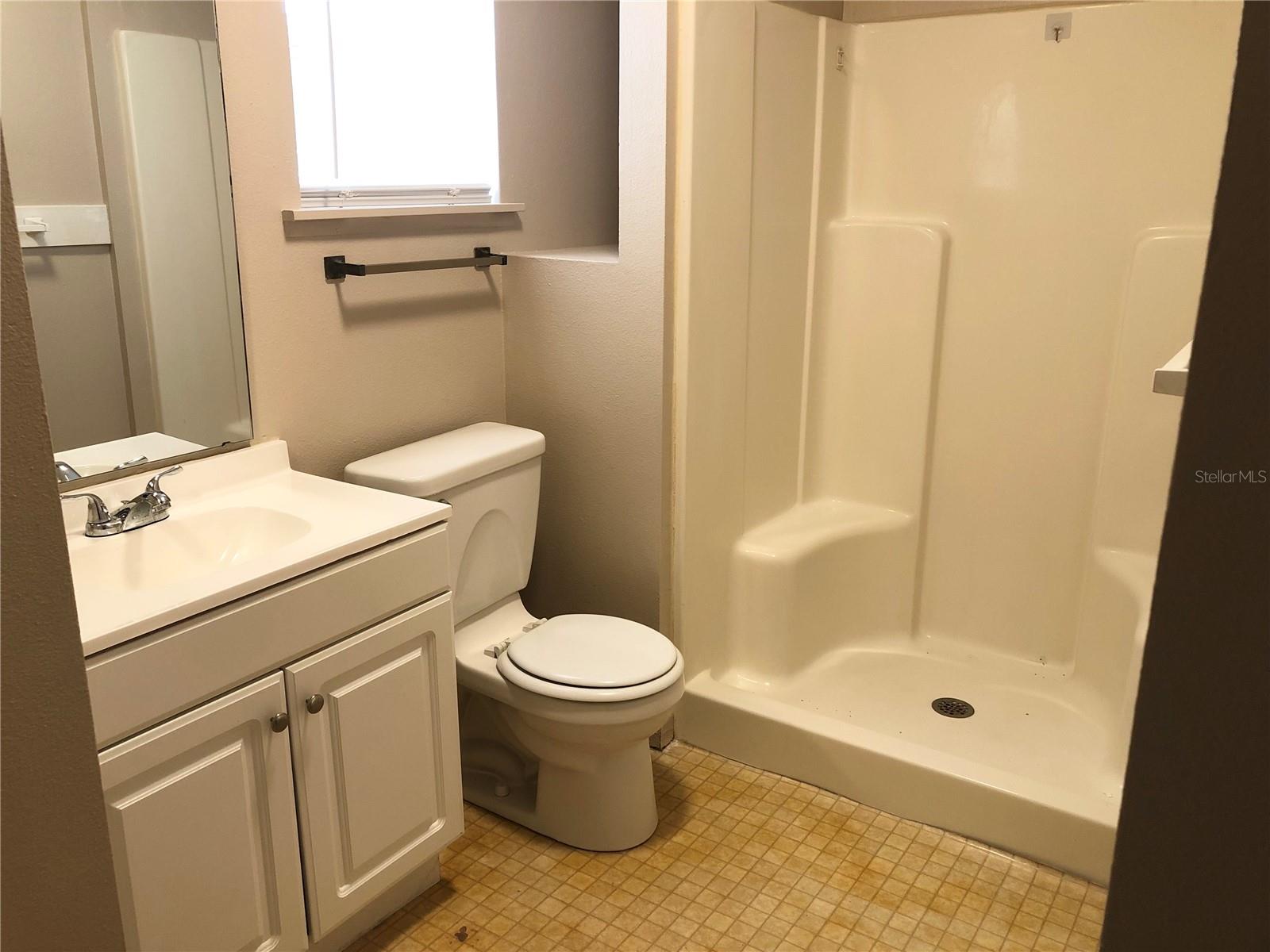 GLENWOOD PARK - Residential Lease