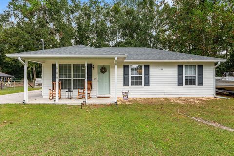 Photo of 1233 SW 4th Avenue, Trenton, FL 32693 (MLS # GC534883)