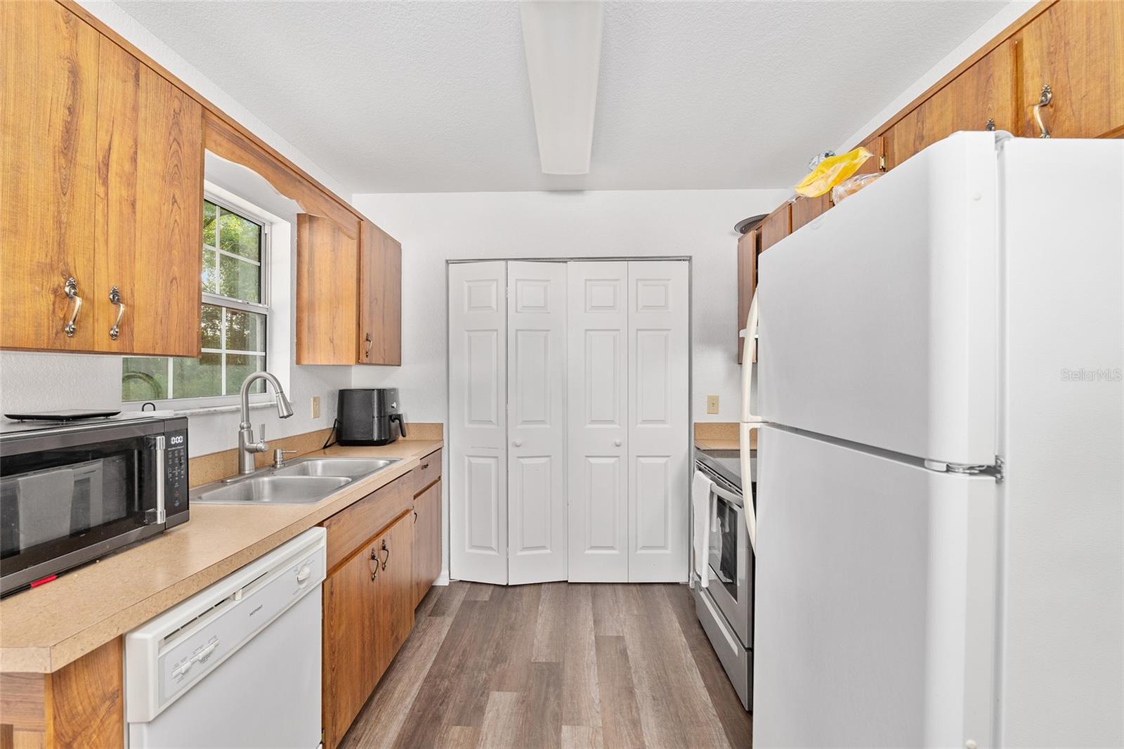 SCHOFIELD BROTHERS SUB - Residential