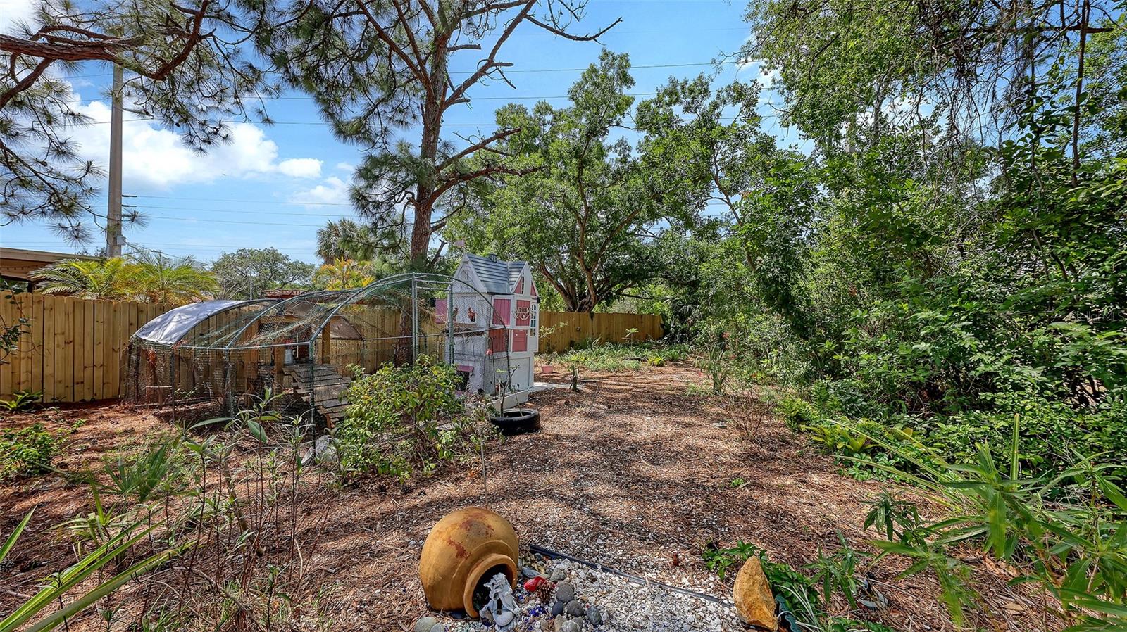 LOCKWOOD MEADOWS - Residential