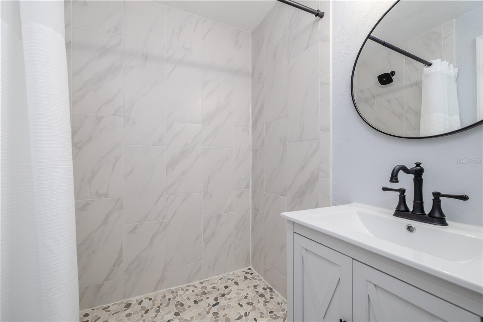 THE LIGHTHOUSE DUNES OF OAKRIDGE VILLAGE - Residential