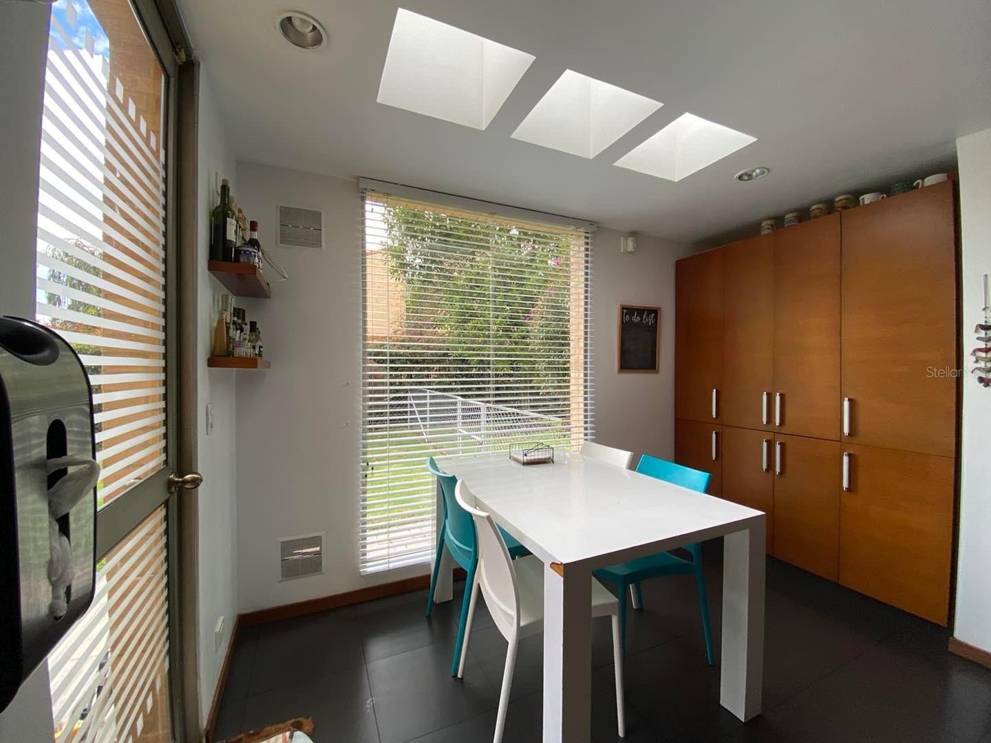 EL ALMENDRO RESIDENTIAL COMMUNITY (P.H.) - Residential