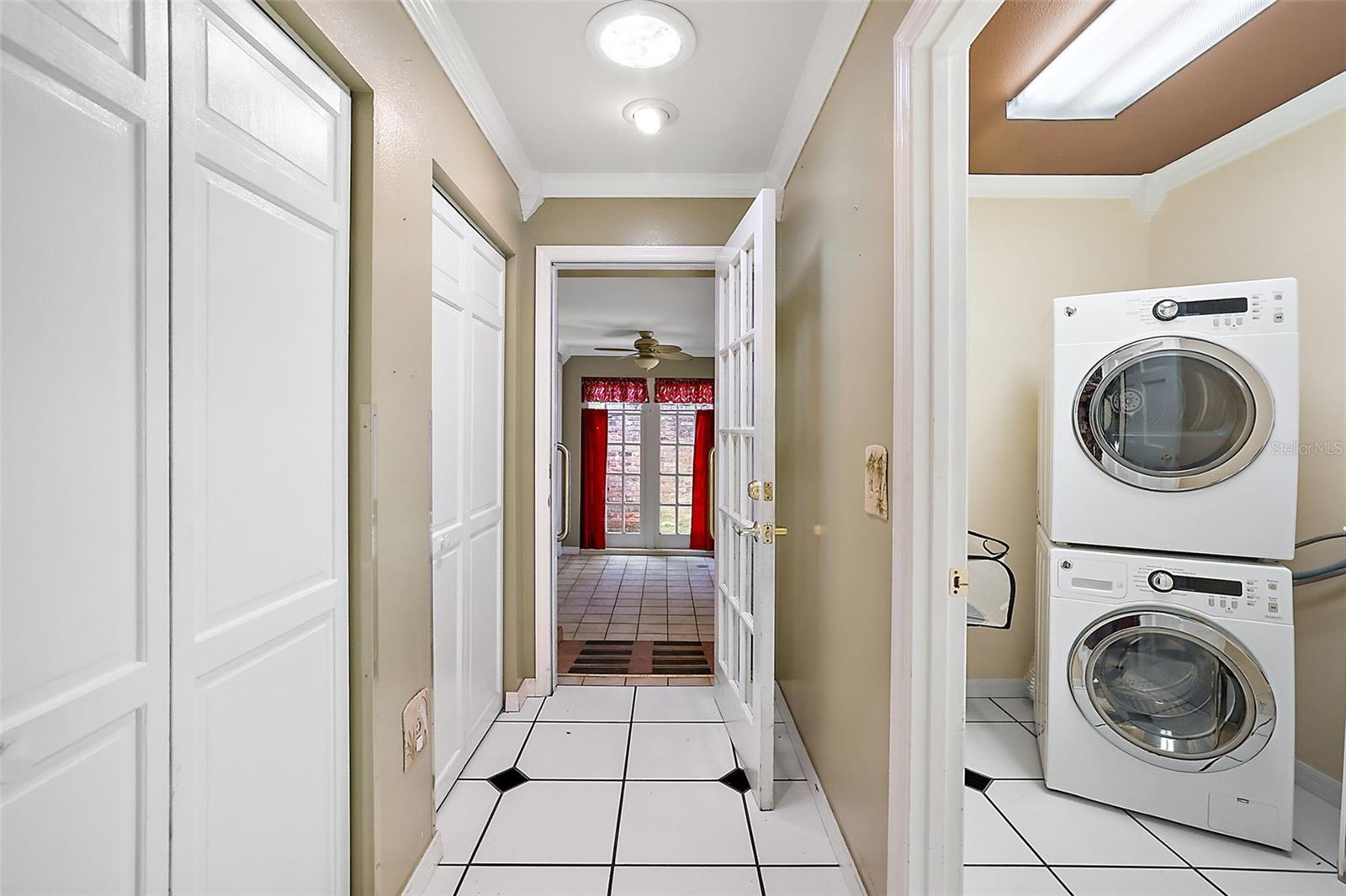 MOUNT DORA RESUB BLK 08 SEC 31 - Commercial Sale