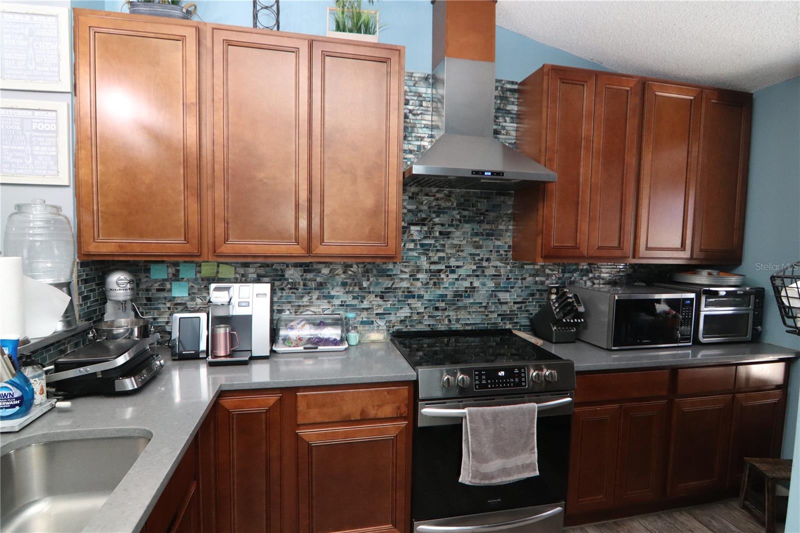 KING OAK VILLAS PH 1 - Residential