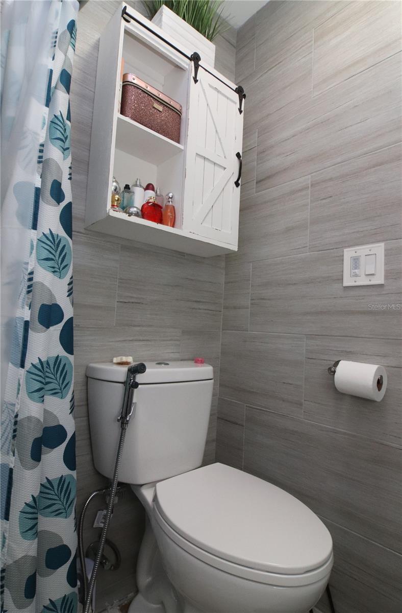 KING OAK VILLAS PH 1 - Residential