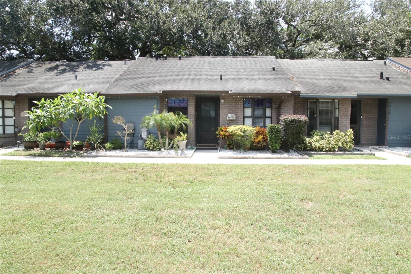 Welcome to this beautifully updated 2-bedroom, 2-bath townhouse in the highly desirable King Oak Villas community of Saint Cloud. Renovated in 2019, this home features a modern kitchen with upgraded cabinetry, countertops, and appliances, refreshed bathrooms, and updated flooring that brings a light and contemporary feel throughout. The single-story layout offers open living spaces filled with natural light, making it both functional and inviting. Step outside to enjoy your private patio and low-maintenance yard—perfect for relaxing or entertaining. Residents enjoy the benefits of a low HOA while being just minutes from shopping, dining, schools, and major roadways. With its stylish updates and convenient location, this home is ideal for first-time buyers, downsizers, or investors looking for a move-in ready opportunity.