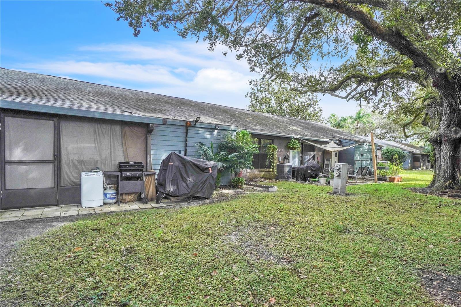 KING OAK VILLAS PH 1 - Residential