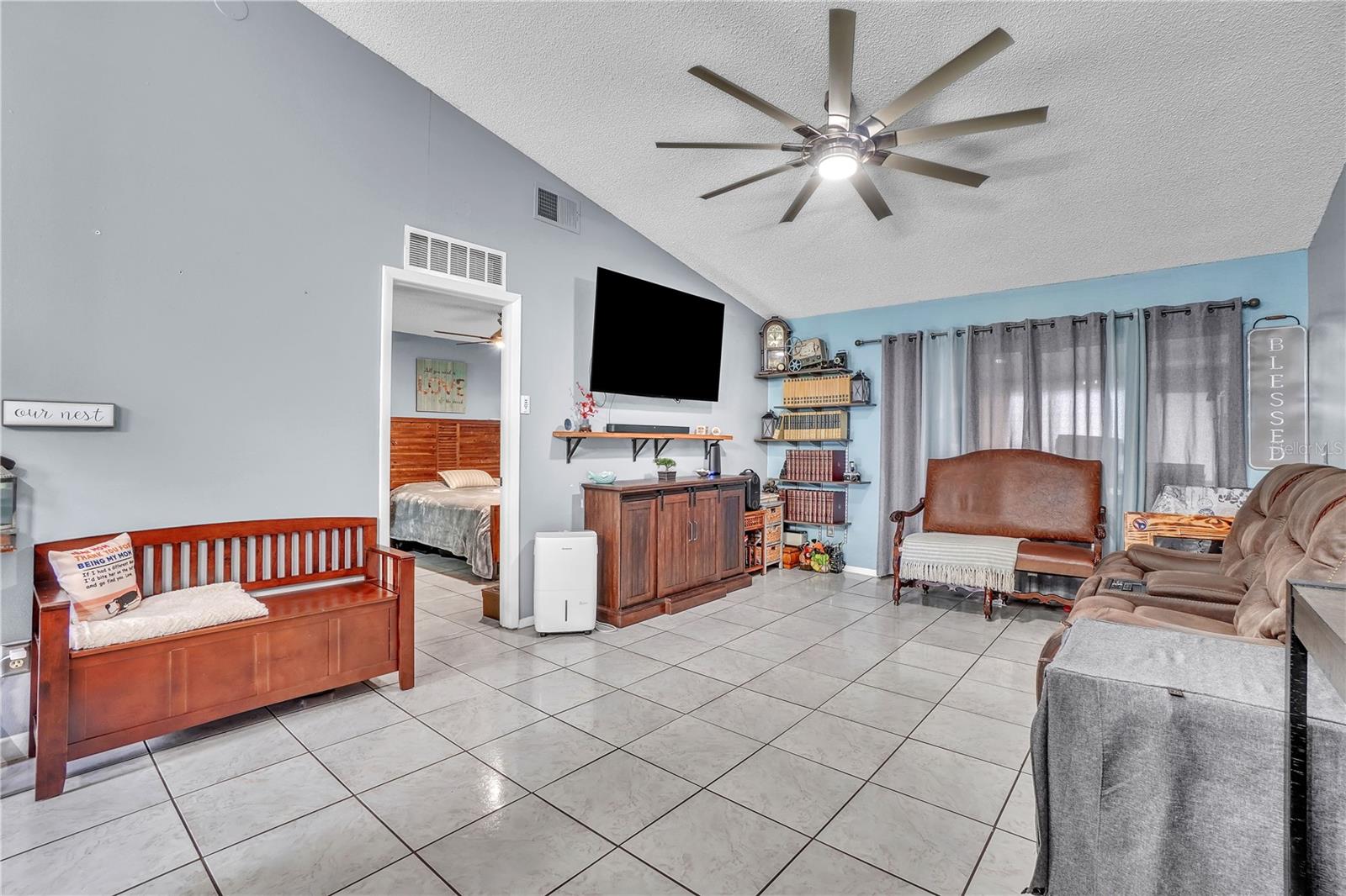 KING OAK VILLAS PH 1 - Residential