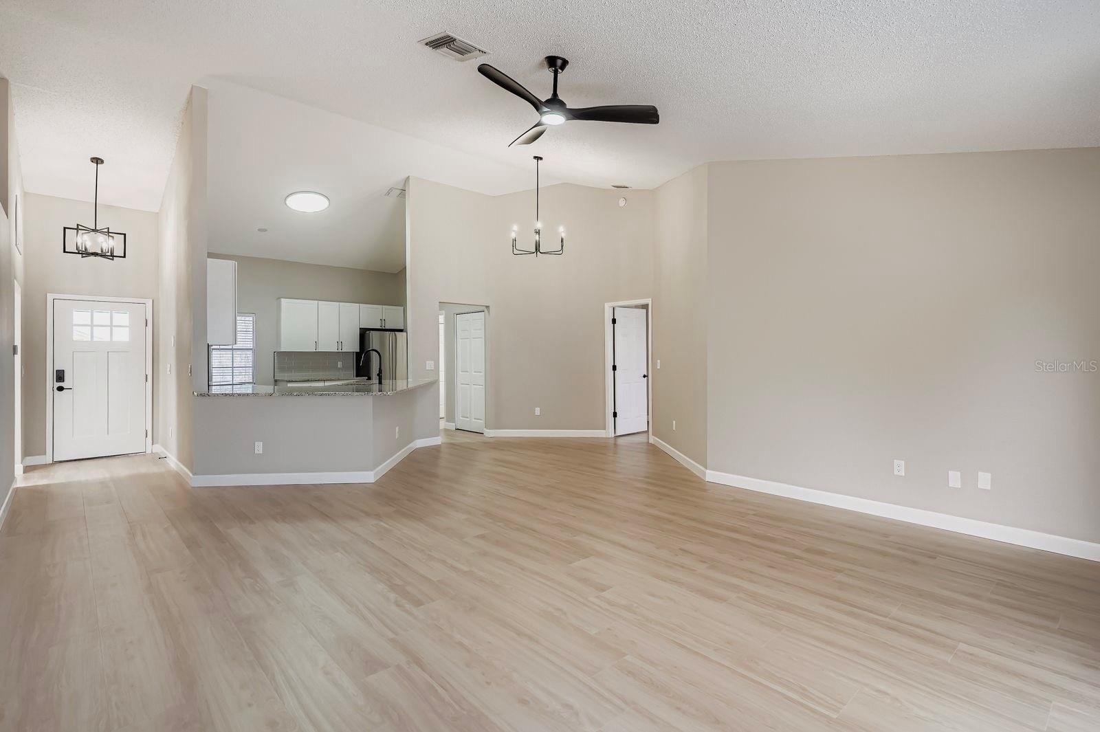 HEATHER LAKES UNIT XXX1V - Residential