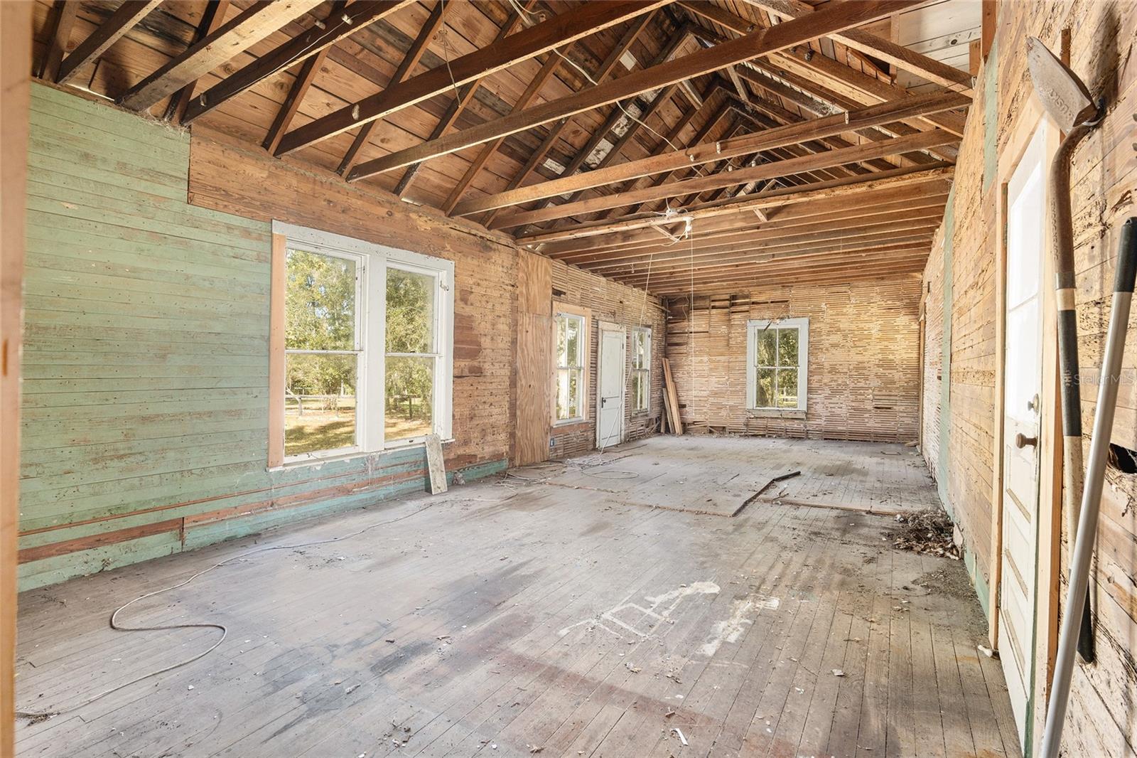 LEITNER TR E LEVY GRANT - Residential