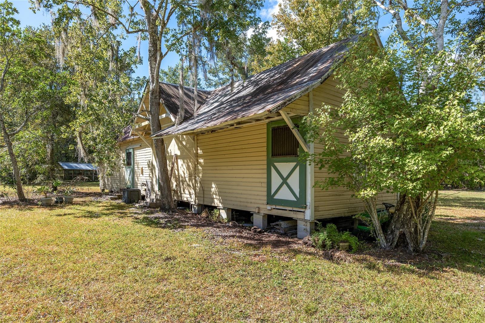 LEITNER TR E LEVY GRANT - Residential