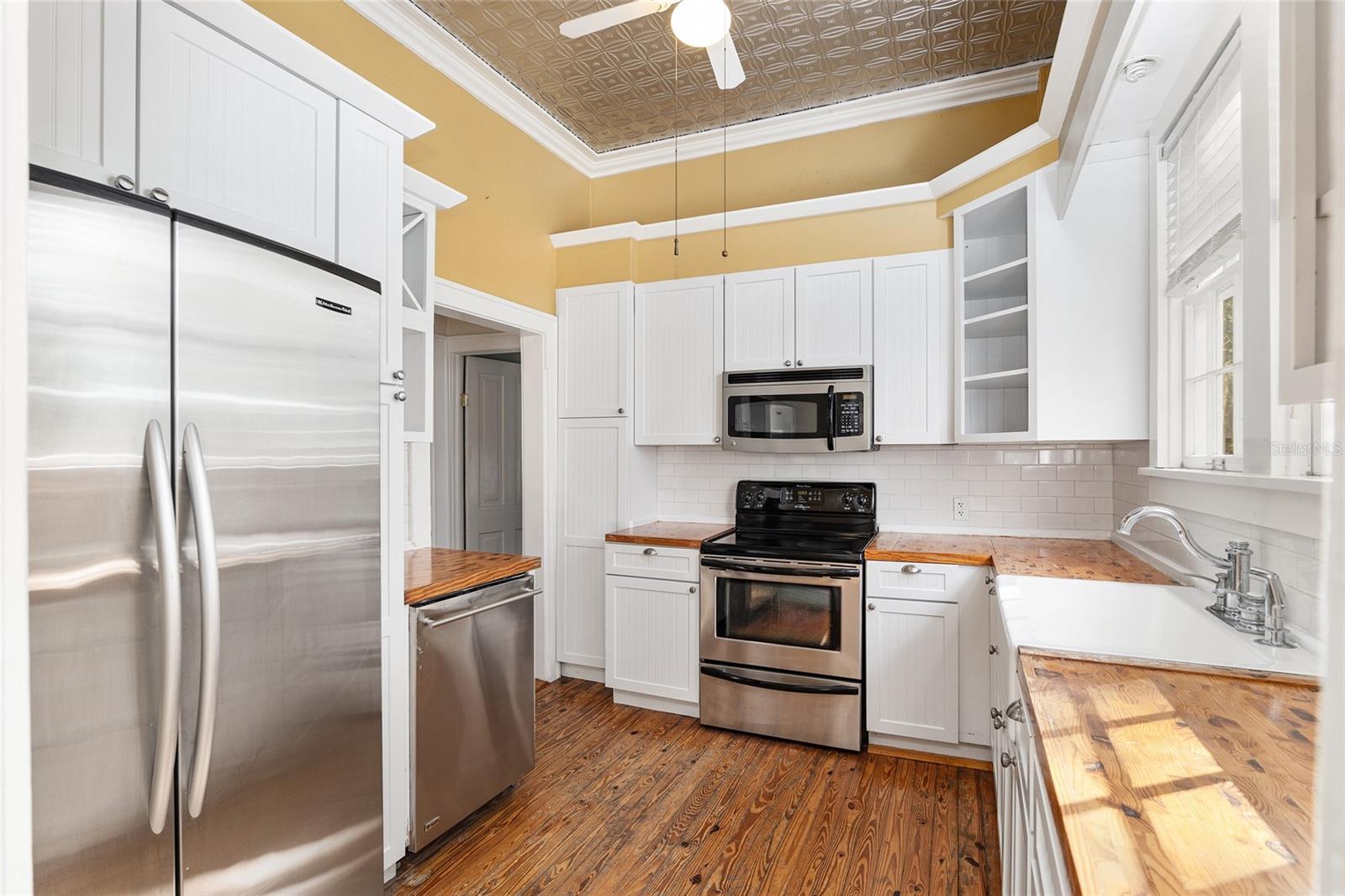 LEITNER TR E LEVY GRANT - Residential