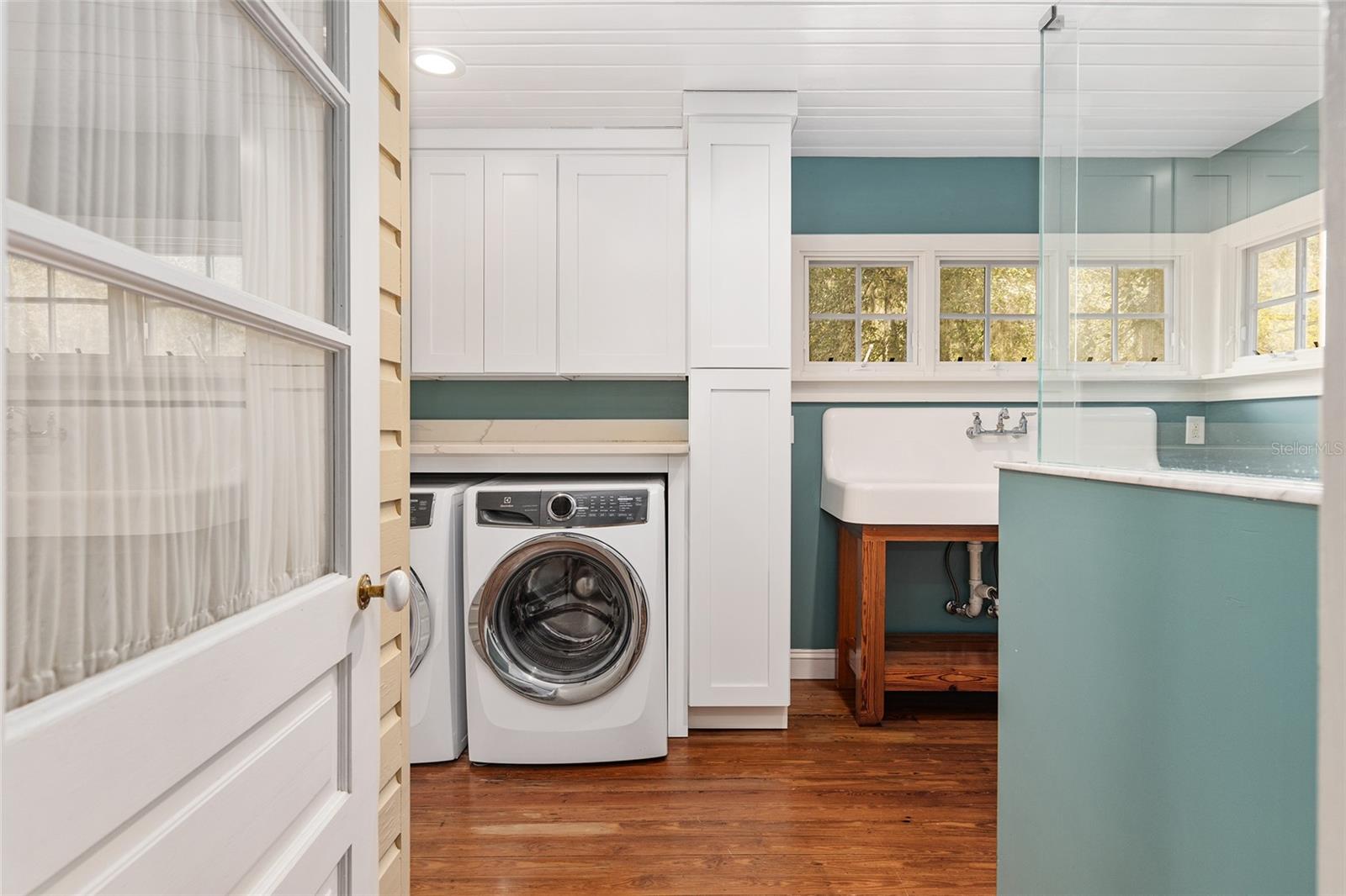 LEITNER TR E LEVY GRANT - Residential