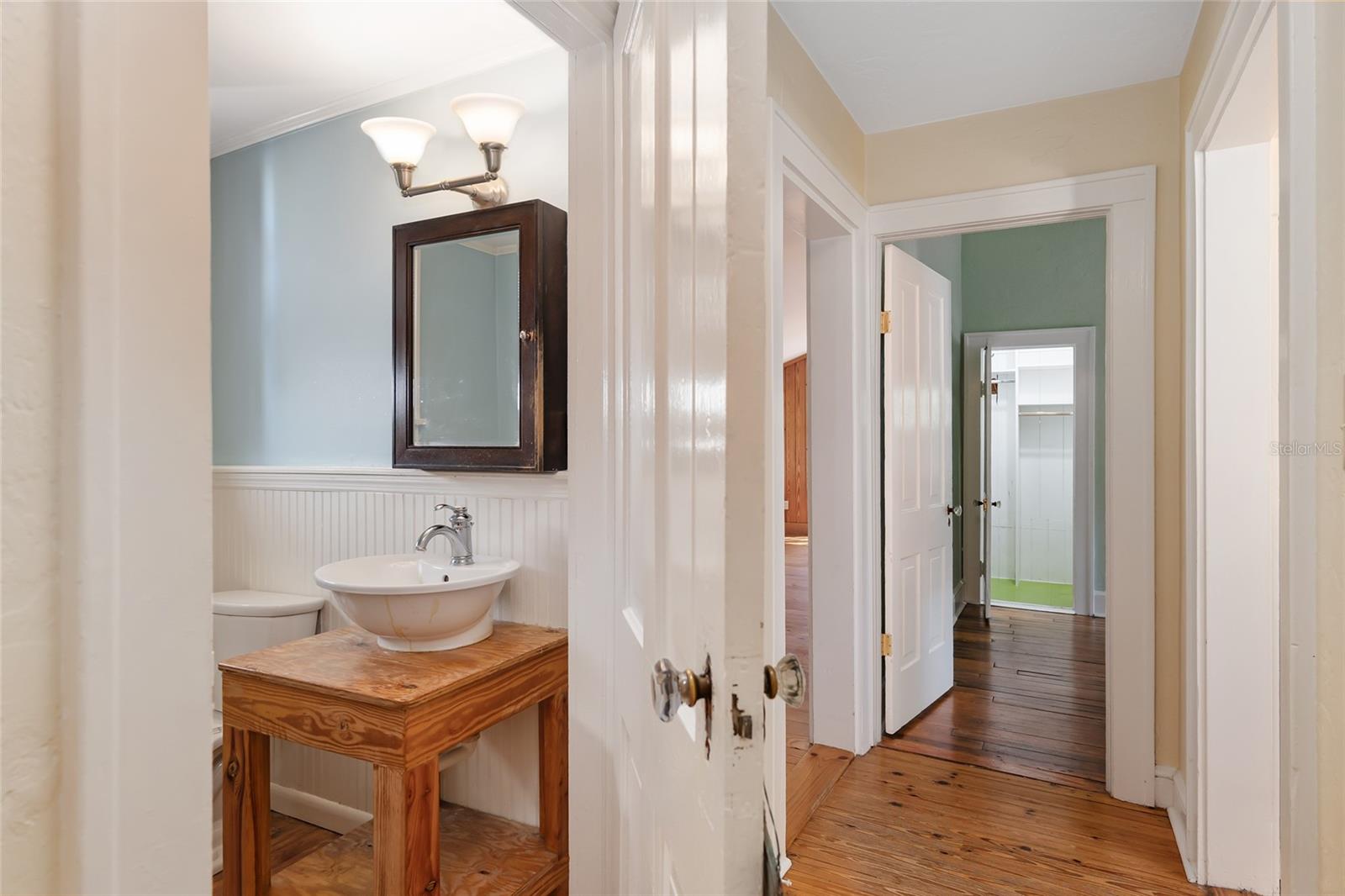 LEITNER TR E LEVY GRANT - Residential