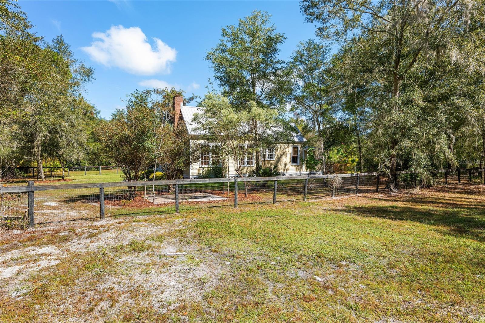 LEITNER TR E LEVY GRANT - Residential