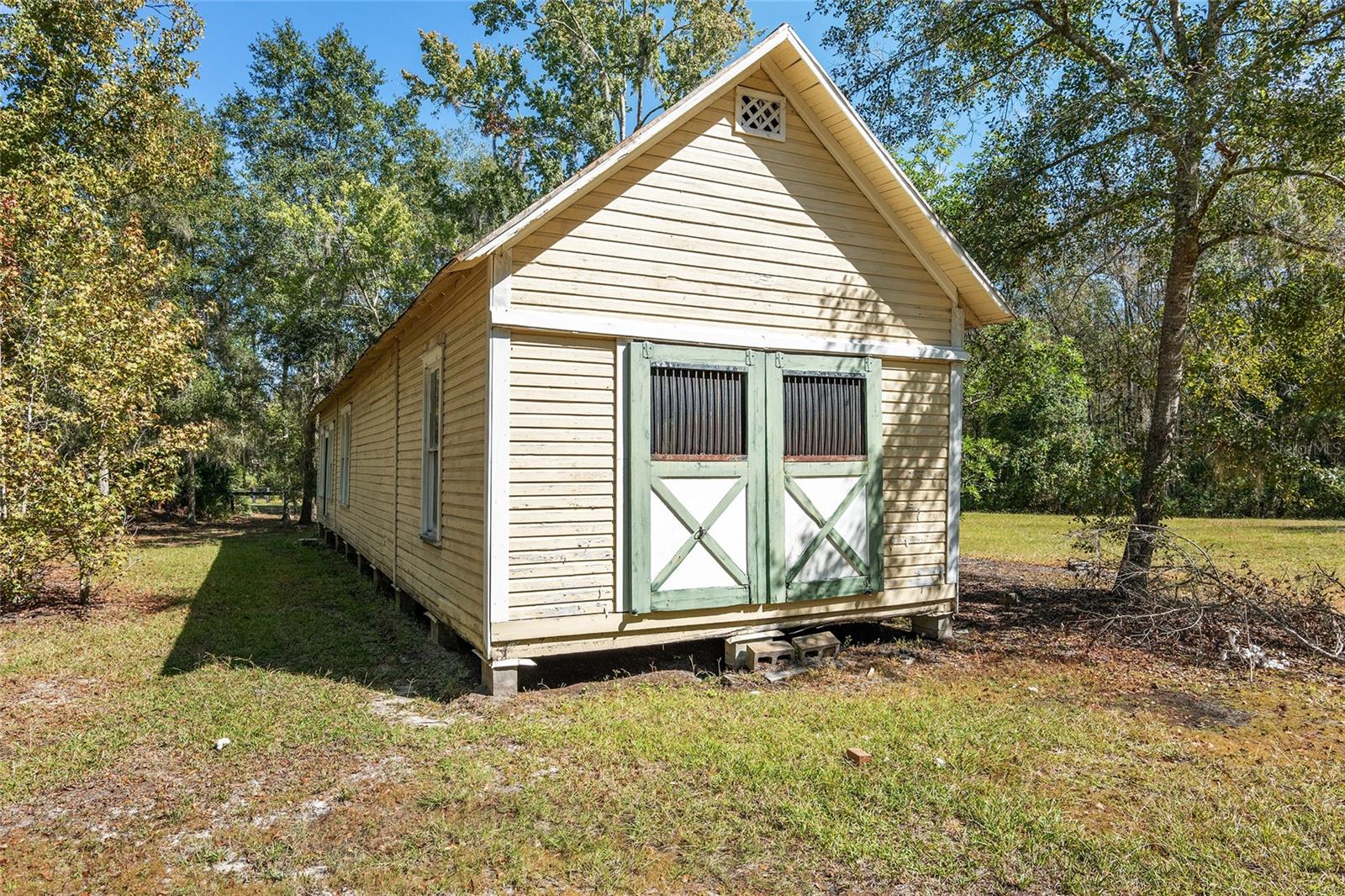 LEITNER TR E LEVY GRANT - Residential