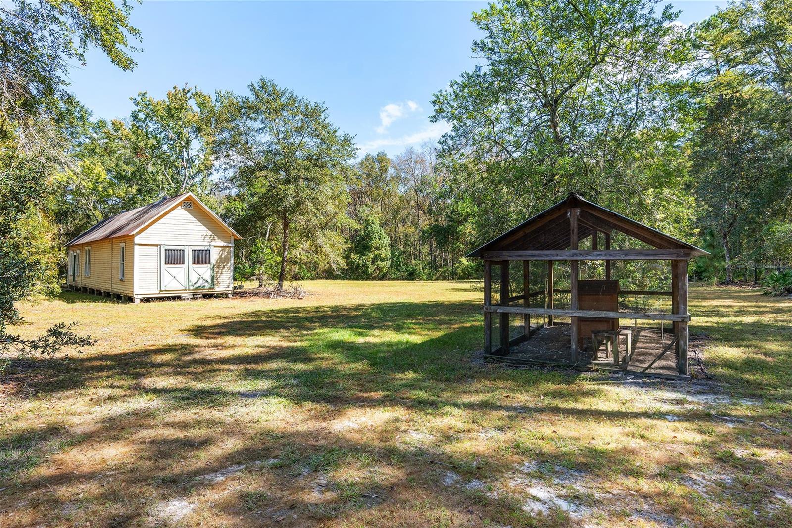 LEITNER TR E LEVY GRANT - Residential