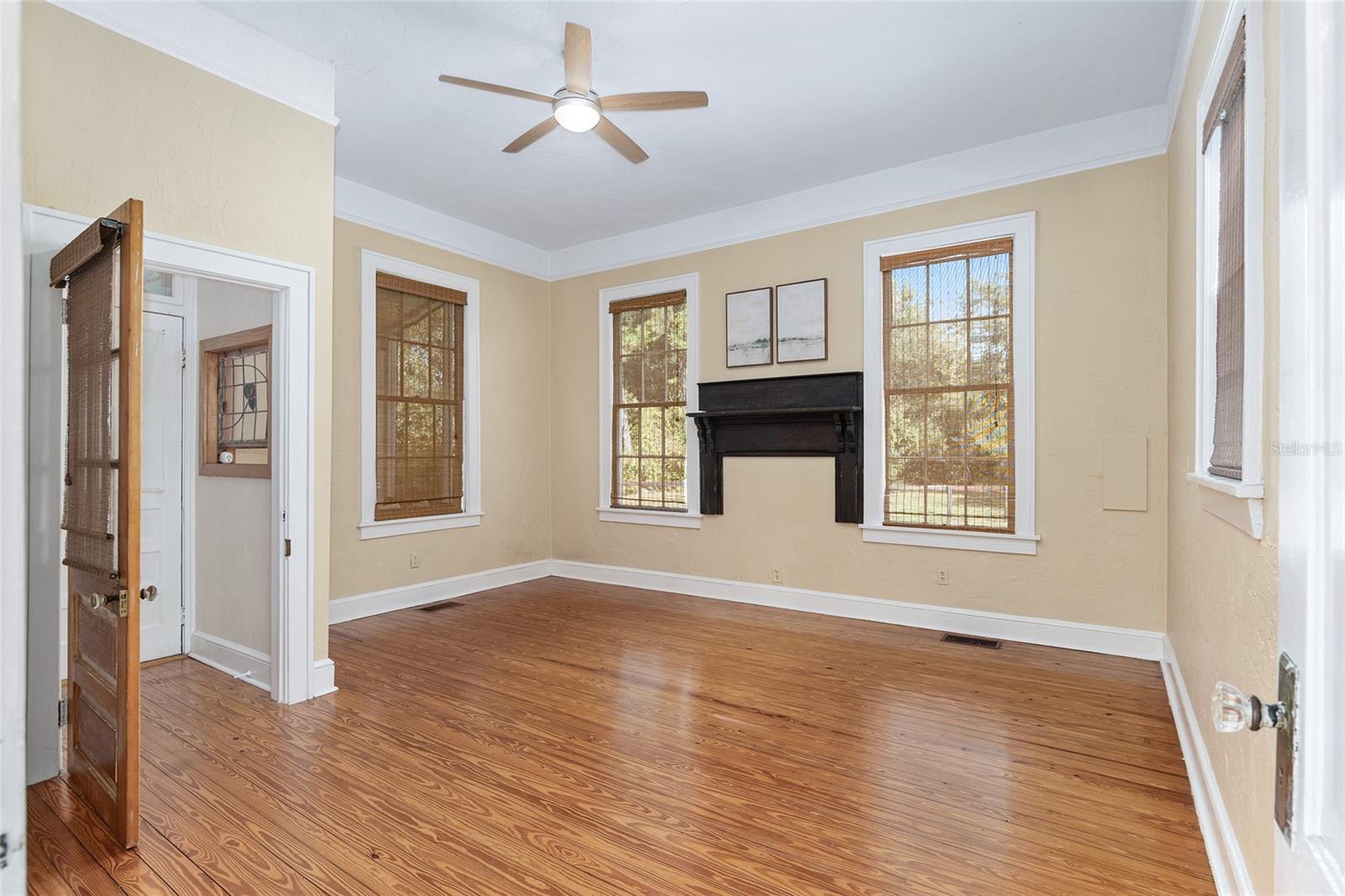 LEITNER TR E LEVY GRANT - Residential