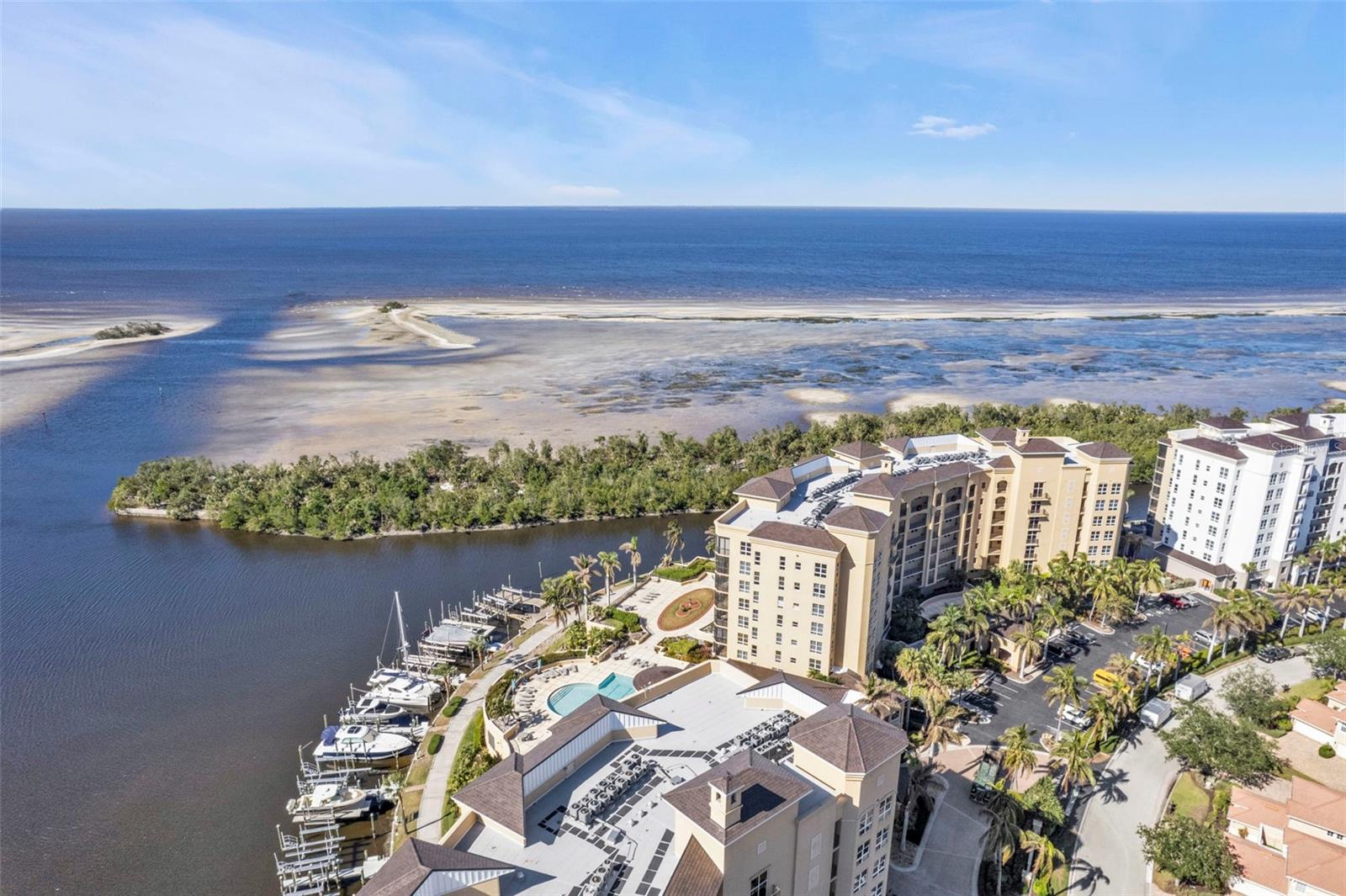 GRANDE ISLE TOWERS I & 02 PH I - Residential