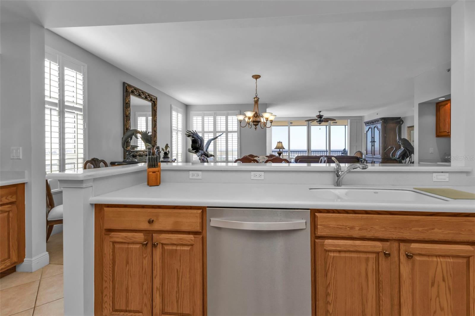 GRANDE ISLE TOWERS I & 02 PH I - Residential