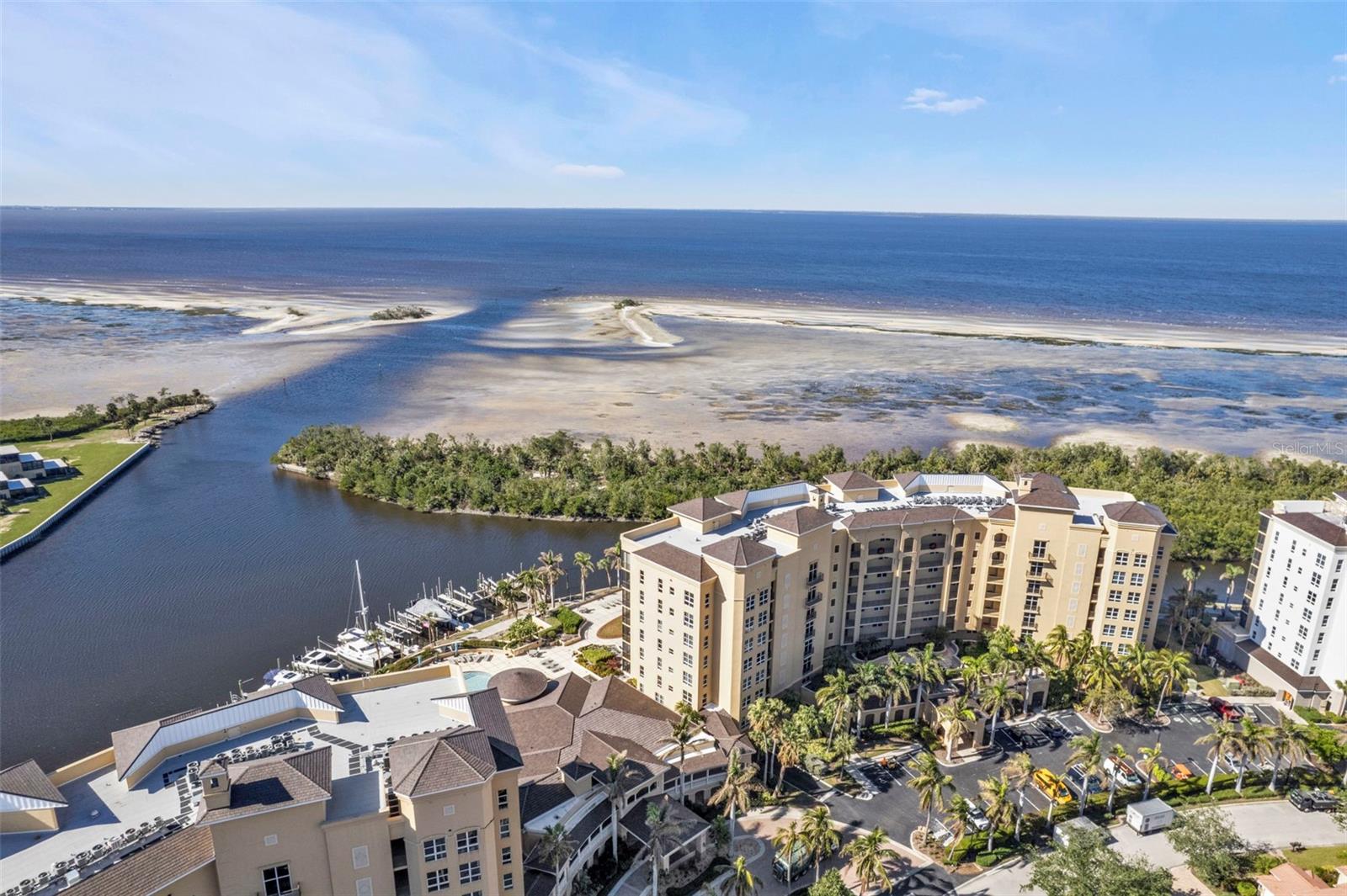 GRANDE ISLE TOWERS I & 02 PH I - Residential