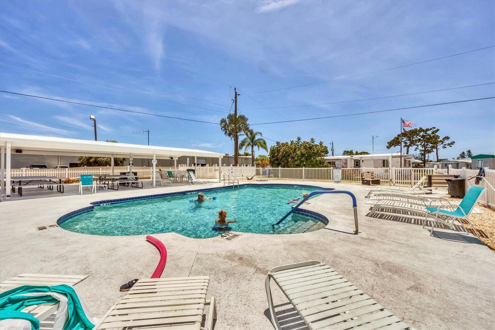 BROOK TO BAY - Residential