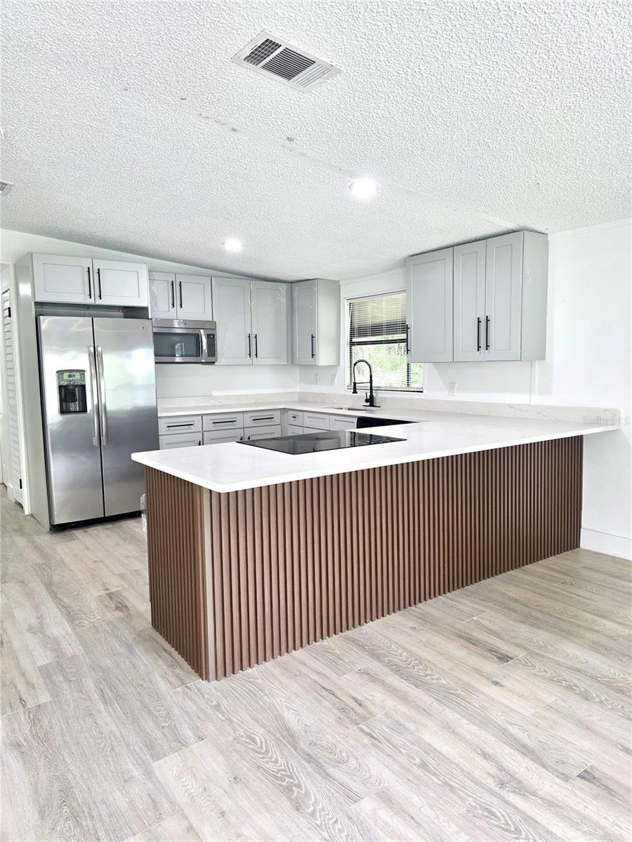 MONTVERDE HILLS - Residential