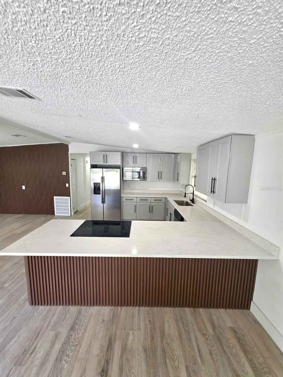 MONTVERDE HILLS - Residential