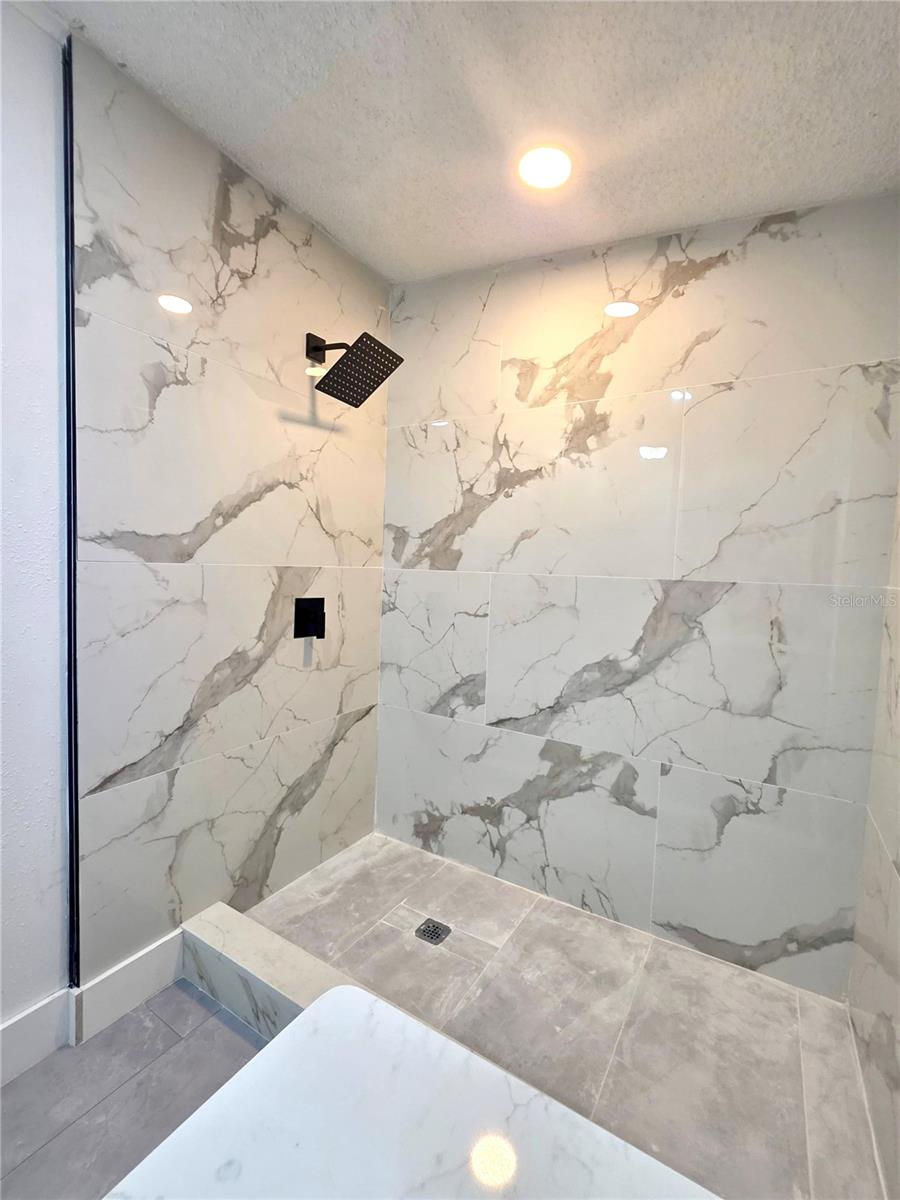 MONTVERDE HILLS - Residential