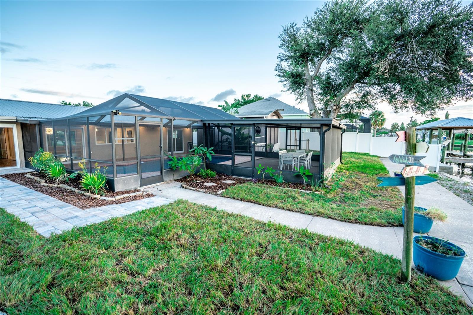 APOLLO BEACH UNIT TWO - Residential